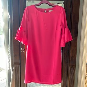 Jade hot pink shift is with sleeve detail